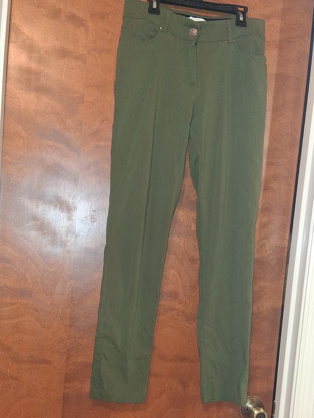 Women’s Skinny Pants in Olive Green